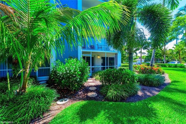 1300 Gulf Shore BLVD N 104, Naples, FL 34102