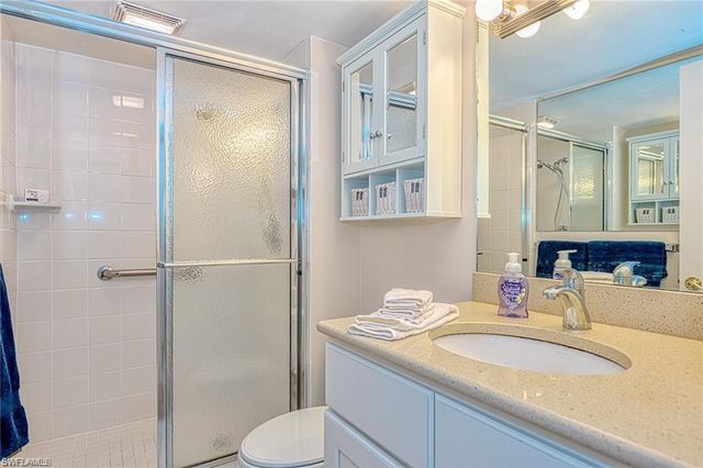 1300 Gulf Shore BLVD N 104, Naples, FL 34102