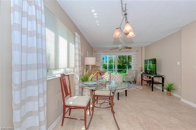 1300 Gulf Shore BLVD N 104, Naples, FL 34102