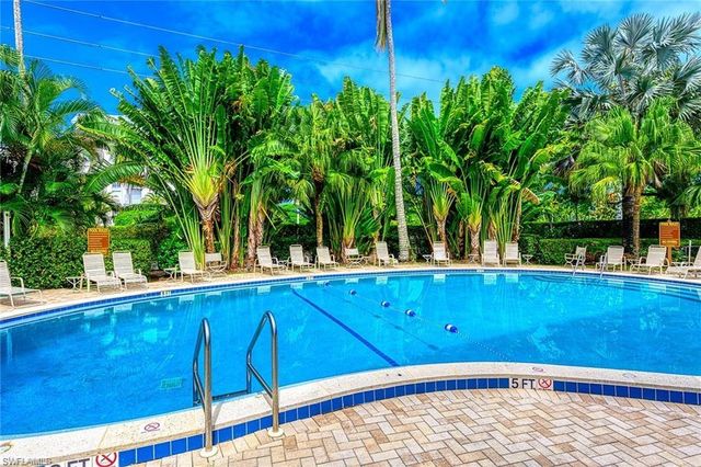 1300 Gulf Shore BLVD N 104, Naples, FL 34102