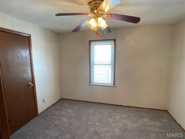 9571 Pagewood Avenue, Overland, MO 63114