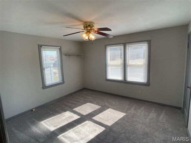 9571 Pagewood Avenue, Overland, MO 63114