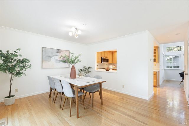 71 Valley Club Cir, Napa, CA 94558