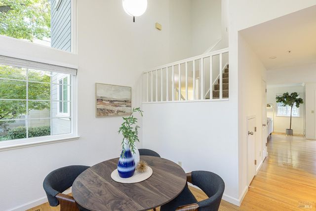 71 Valley Club Cir, Napa, CA 94558