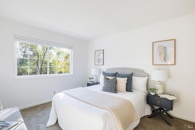 71 Valley Club Cir, Napa, CA 94558