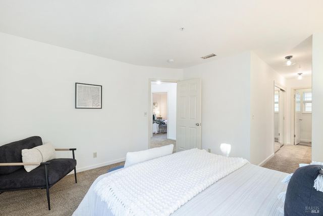 71 Valley Club Cir, Napa, CA 94558