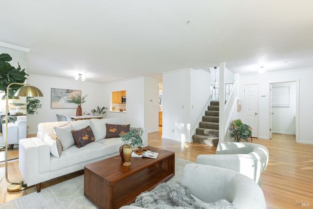 71 Valley Club Cir, Napa, CA 94558