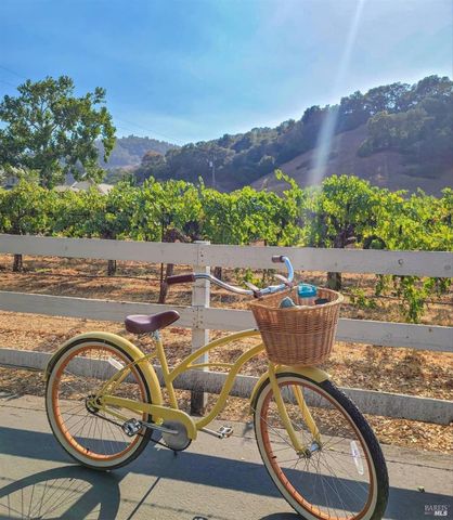 71 Valley Club Cir, Napa, CA 94558