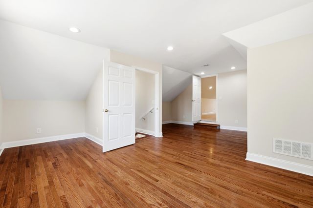 1221 Norway Avenue, Huntington, WV 25705