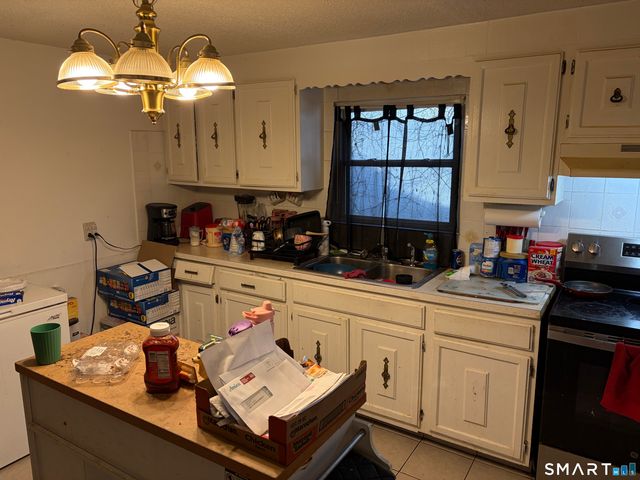 18 Lincoln Street, East Hartford, CT 06106