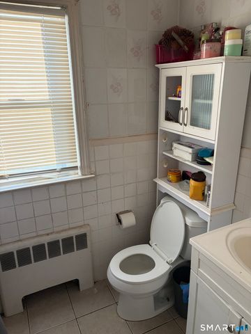 18 Lincoln Street, East Hartford, CT 06106