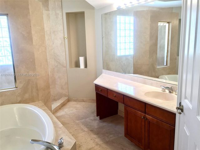 7477 NW 114th Ter 7477, Parkland, FL 33076