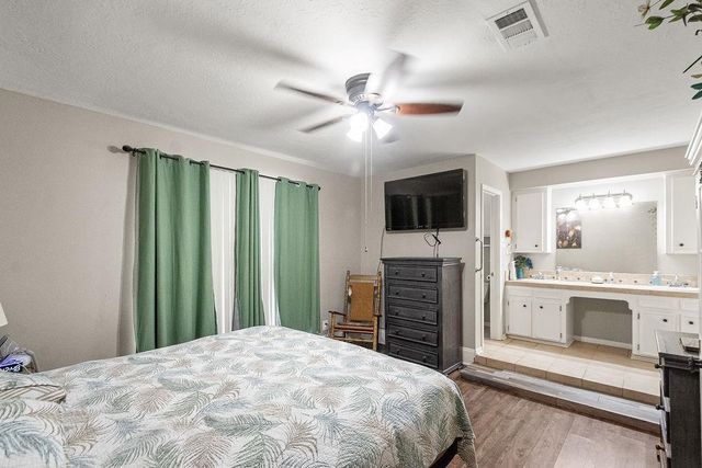 2718 Lufkin Lane, Deer Park, TX 77536