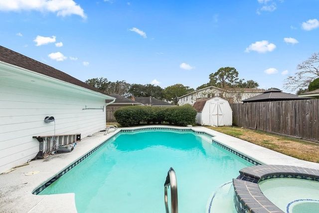 2718 Lufkin Lane, Deer Park, TX 77536