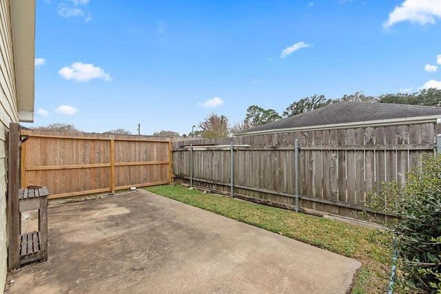 2718 Lufkin Lane, Deer Park, TX 77536