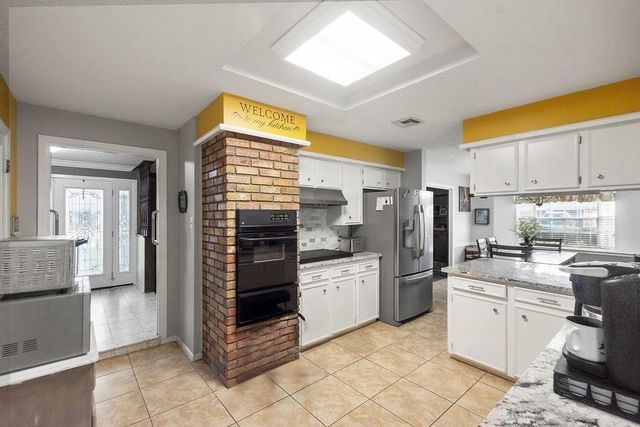 2718 Lufkin Lane, Deer Park, TX 77536