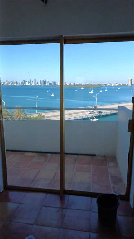 7904 West Dr 709, North Bay Village, FL 33141