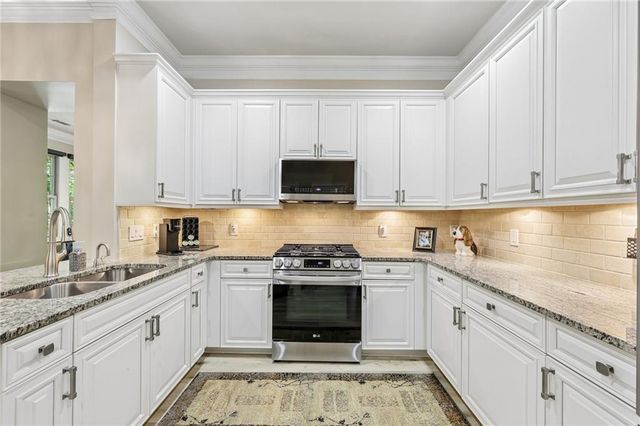 3621 Vinings Slope SE 2223, Atlanta, GA 30339