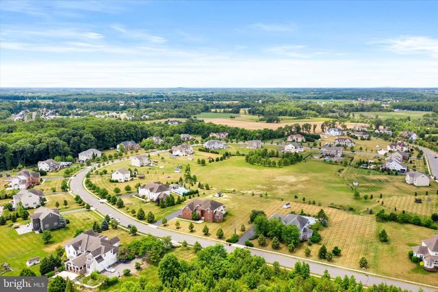 17 BELMONT CIR, Columbus, NJ 08022