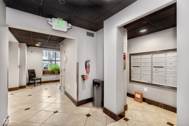 110 E Washington Street 13A, Indianapolis, IN 46204