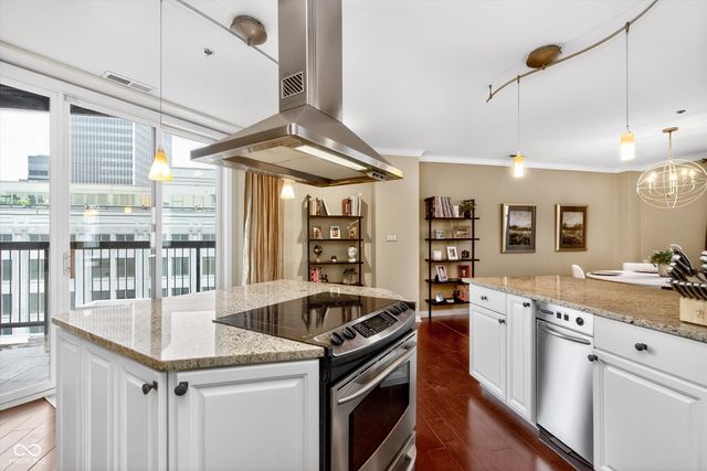 110 E Washington Street 13A, Indianapolis, IN 46204