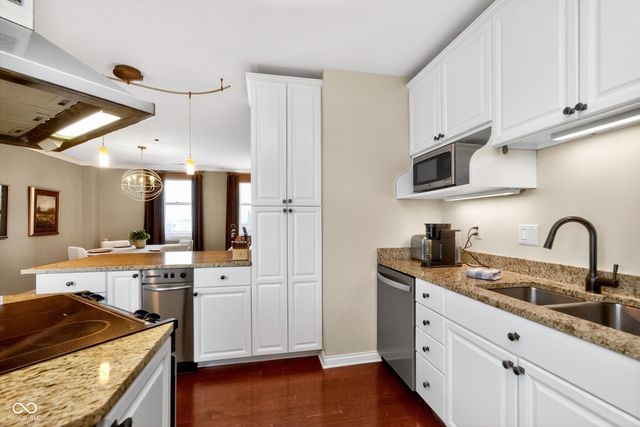 110 E Washington Street 13A, Indianapolis, IN 46204