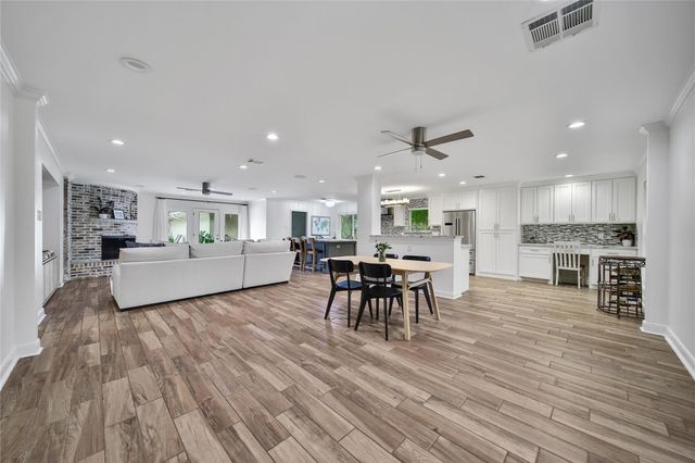 963 Thornton Road, Houston, TX 77018