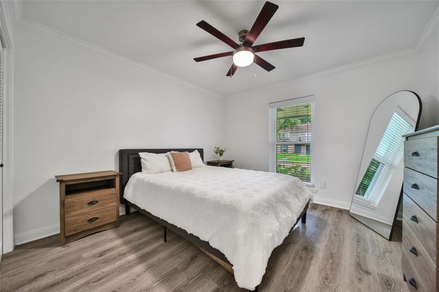 963 Thornton Road, Houston, TX 77018