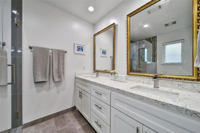 963 Thornton Road, Houston, TX 77018