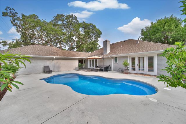 963 Thornton Road, Houston, TX 77018