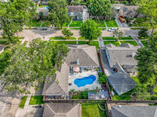 963 Thornton Road, Houston, TX 77018