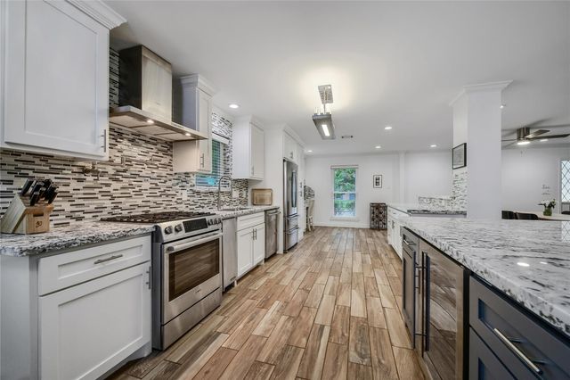 963 Thornton Road, Houston, TX 77018