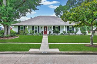 963 Thornton Road, Houston, TX 77018