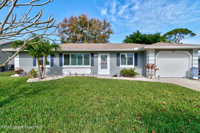 226 Dickens Avenue, Sebastian, FL 32958