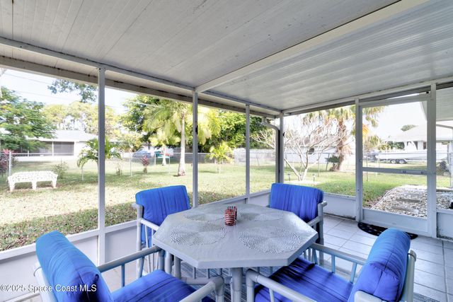 226 Dickens Avenue, Sebastian, FL 32958