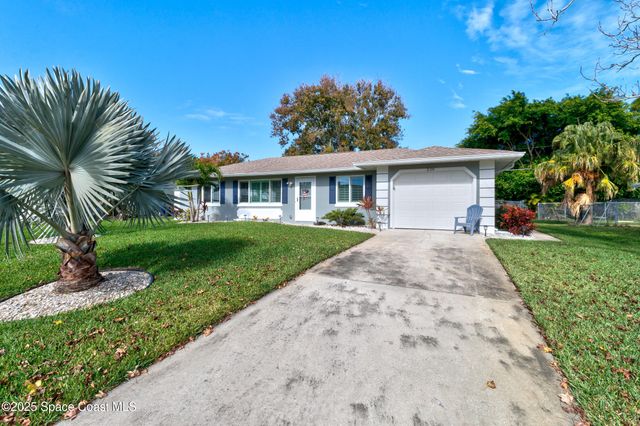 226 Dickens Avenue, Sebastian, FL 32958