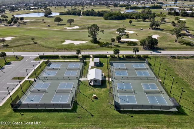 226 Dickens Avenue, Sebastian, FL 32958