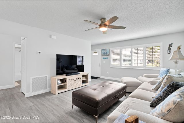 226 Dickens Avenue, Sebastian, FL 32958