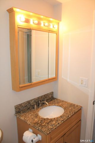 522 Blackstone Village 522, Meriden, CT 06450
