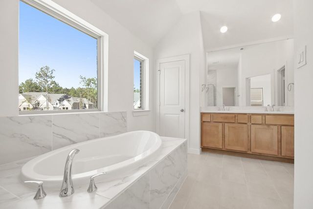 329 Fields Lane, Montgomery, TX 77316