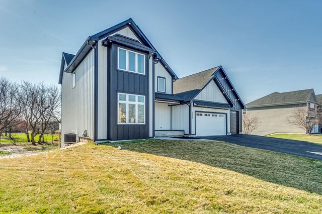 3059 Longcommon Parkway, Elgin, IL 60124