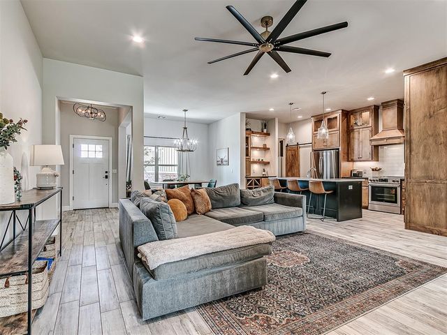 25380 Peridot Place, Cashion, OK 73016