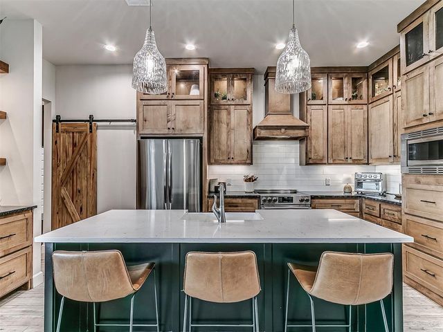 25380 Peridot Place, Cashion, OK 73016