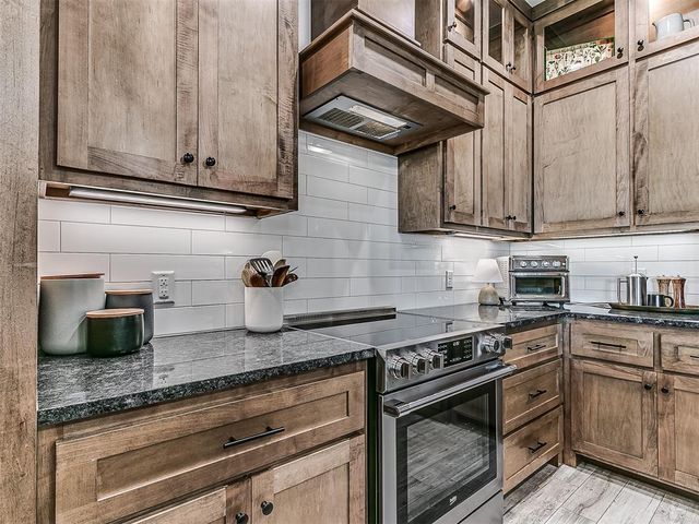 25380 Peridot Place, Cashion, OK 73016