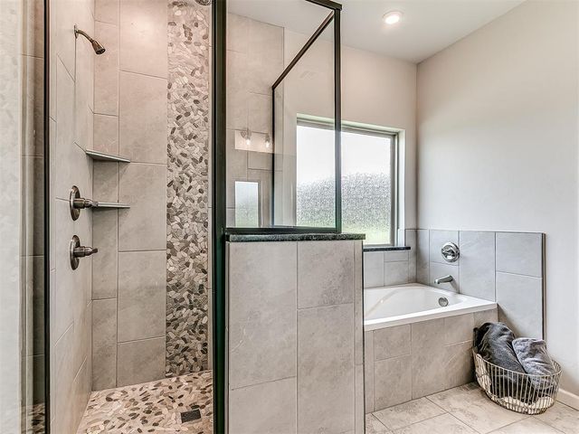 25380 Peridot Place, Cashion, OK 73016
