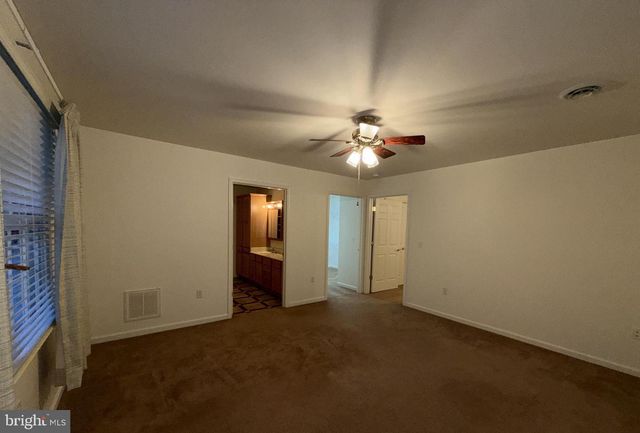 756 LARGO DR, Hagerstown, MD 21740