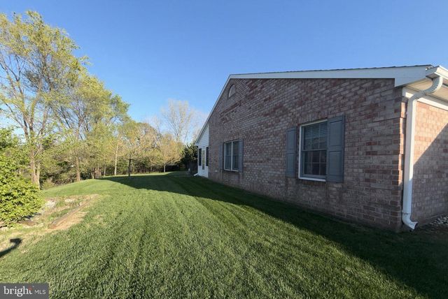 756 LARGO DR, Hagerstown, MD 21740