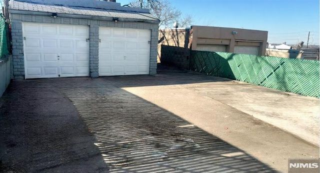 329 Columbia Avenue 1st flr, Jersey City, NJ 07307