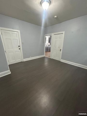 329 Columbia Avenue 1st flr, Jersey City, NJ 07307