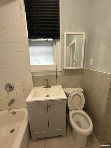 329 Columbia Avenue 1st flr, Jersey City, NJ 07307